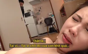 Thấy cô con gái riêng xinh đẹp của Người vợ, bố dượng nổi máu dâm dục