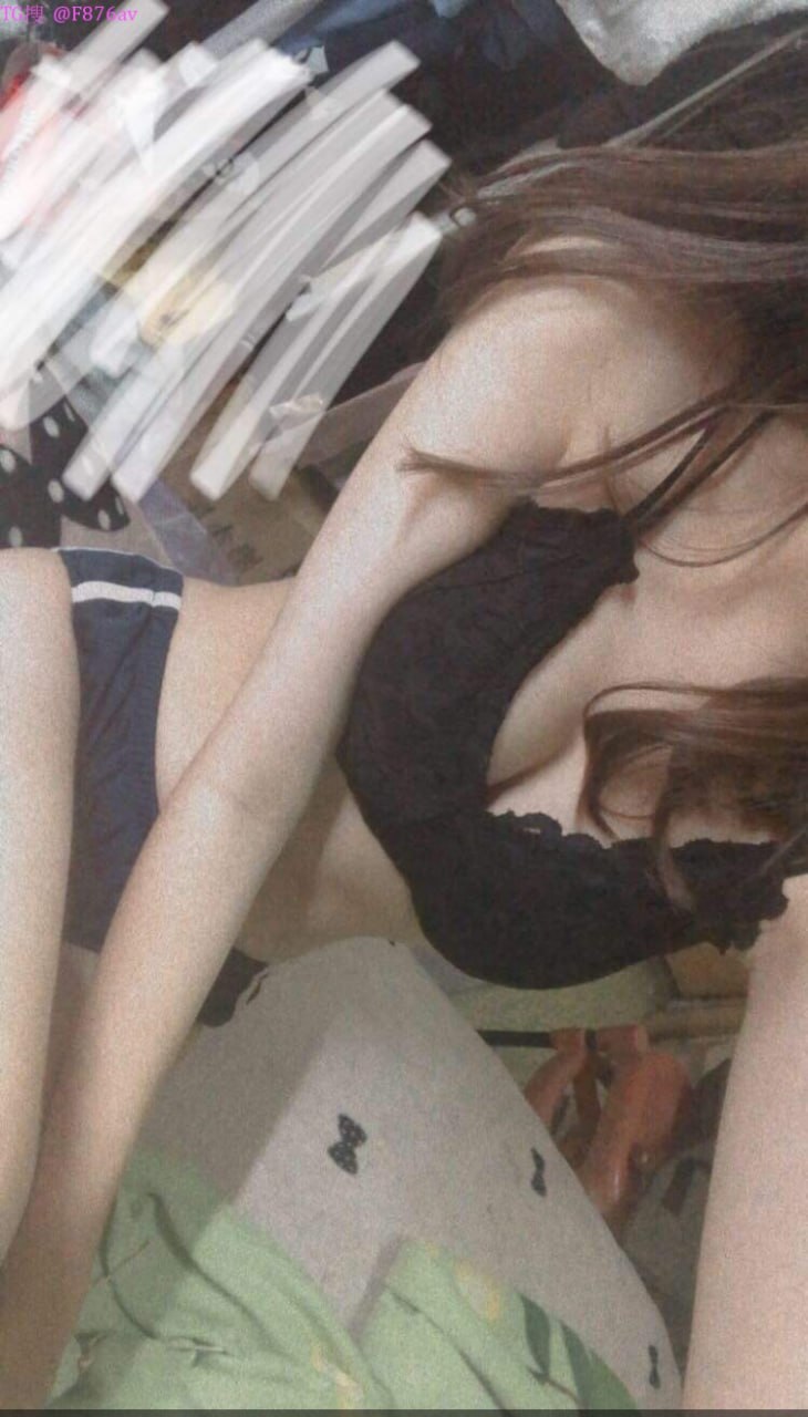 ?Cô gái cao bồi cưỡi dương vật - cô gái tóc vàng xinh đẹp